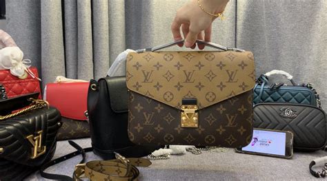 traveling with a fake bag|traveling with fake designer bags.